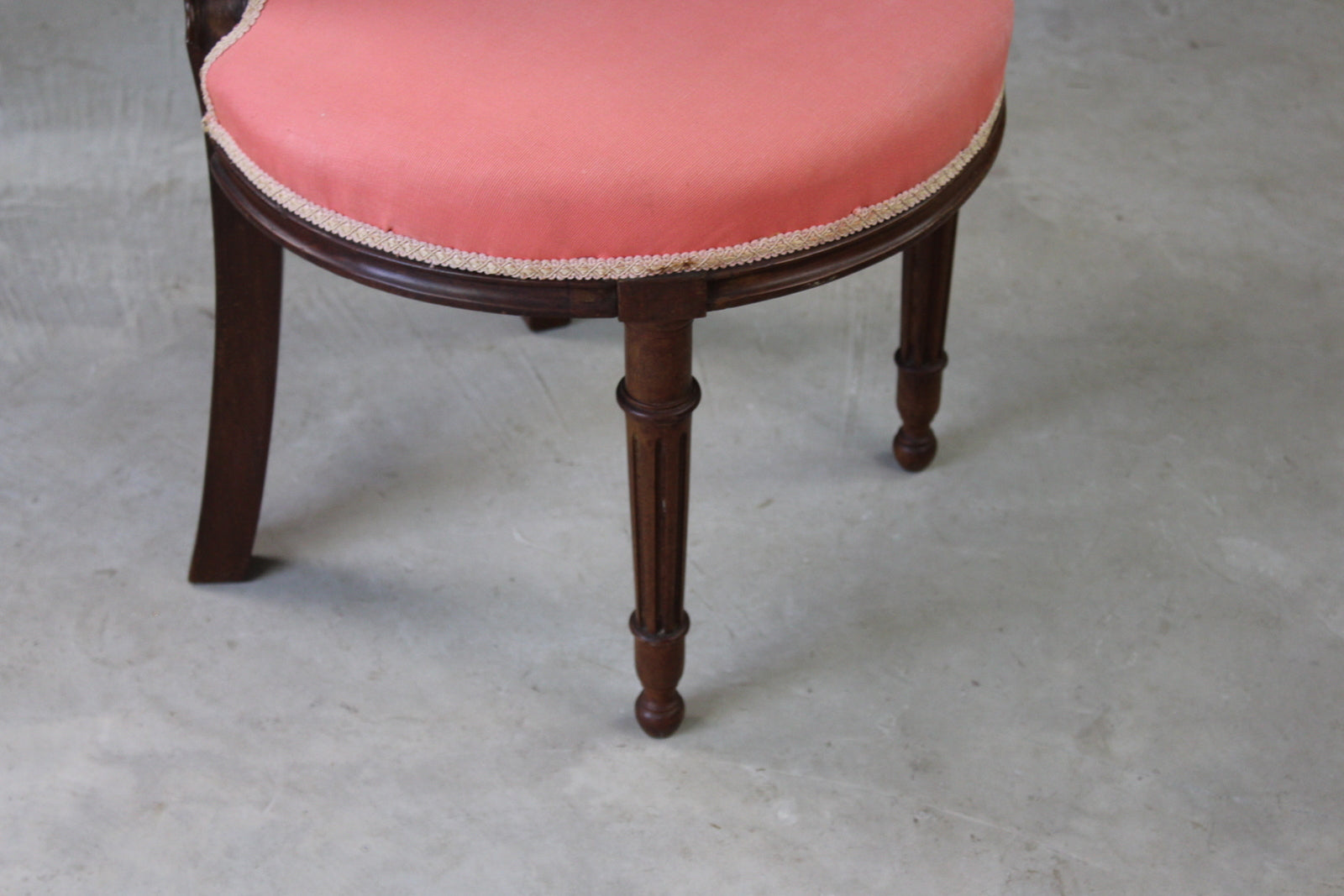 Vintage French Style Pink Salon Chair - Kernow Furniture