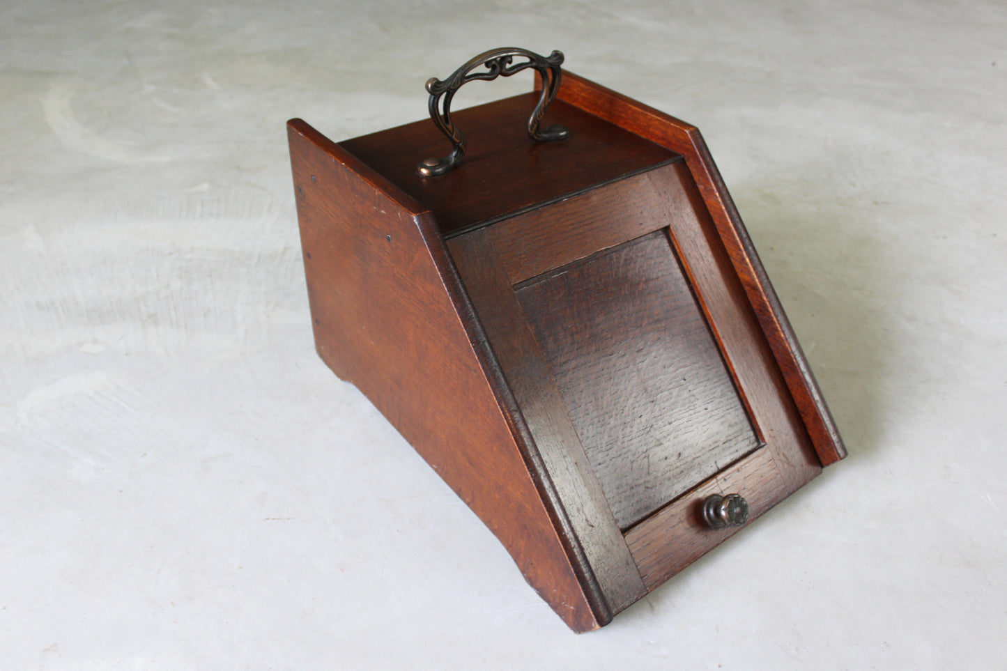 Edwardian Oak Coal Scuttle - Kernow Furniture