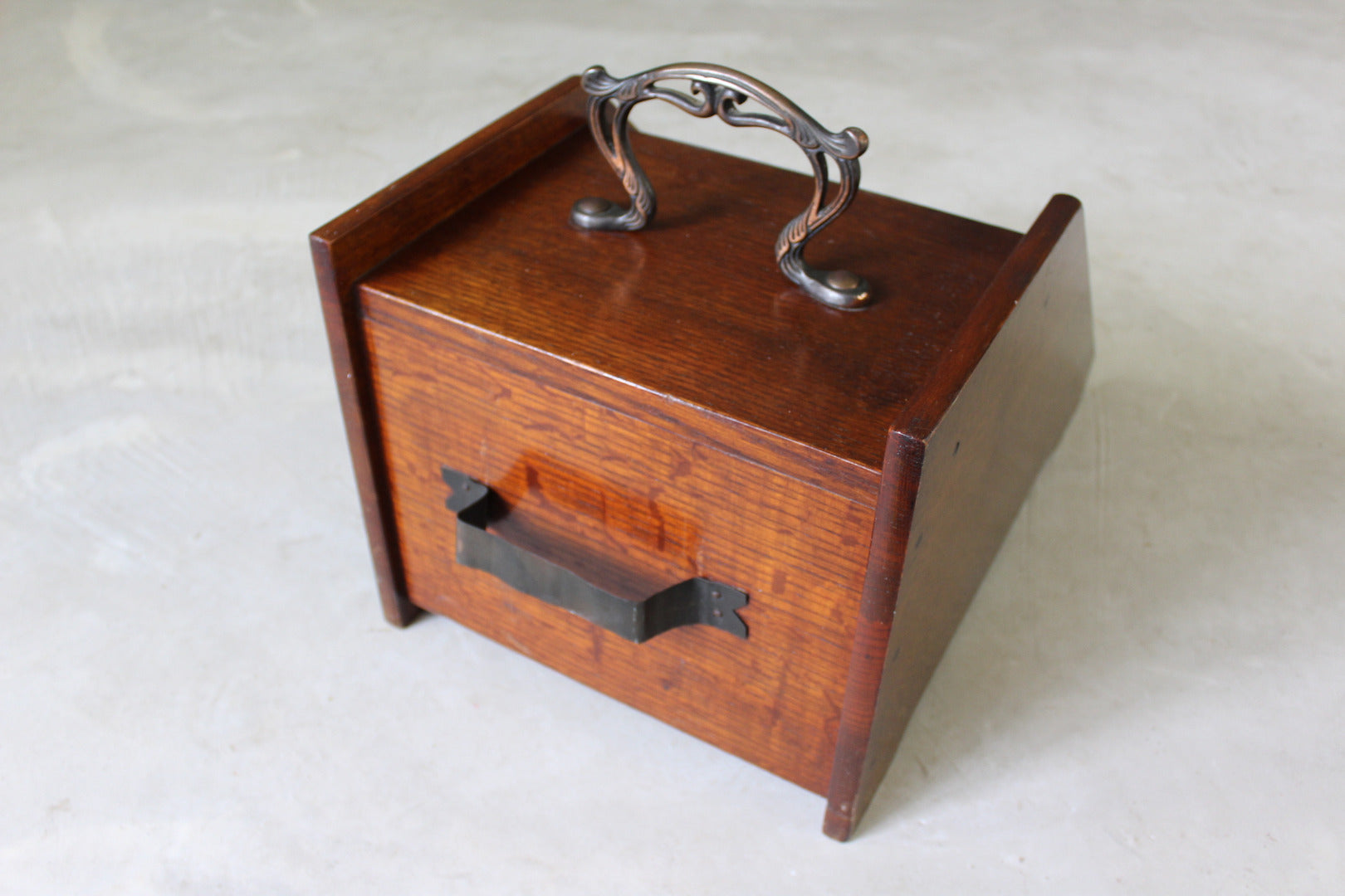 Edwardian Oak Coal Scuttle - Kernow Furniture