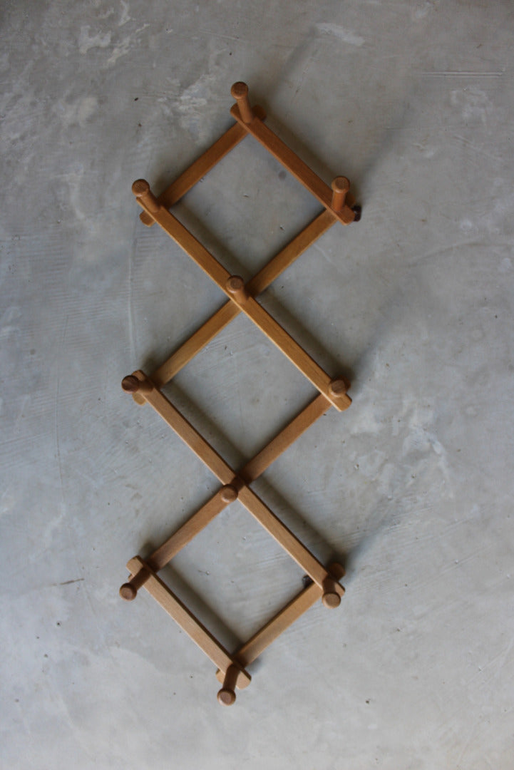 Vintage Beech Tea Towel Holder - Kernow Furniture