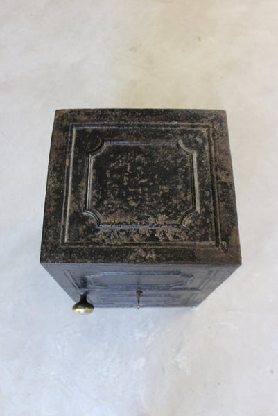 J Jones Antique Cast Iron Safe – Kernow Furniture