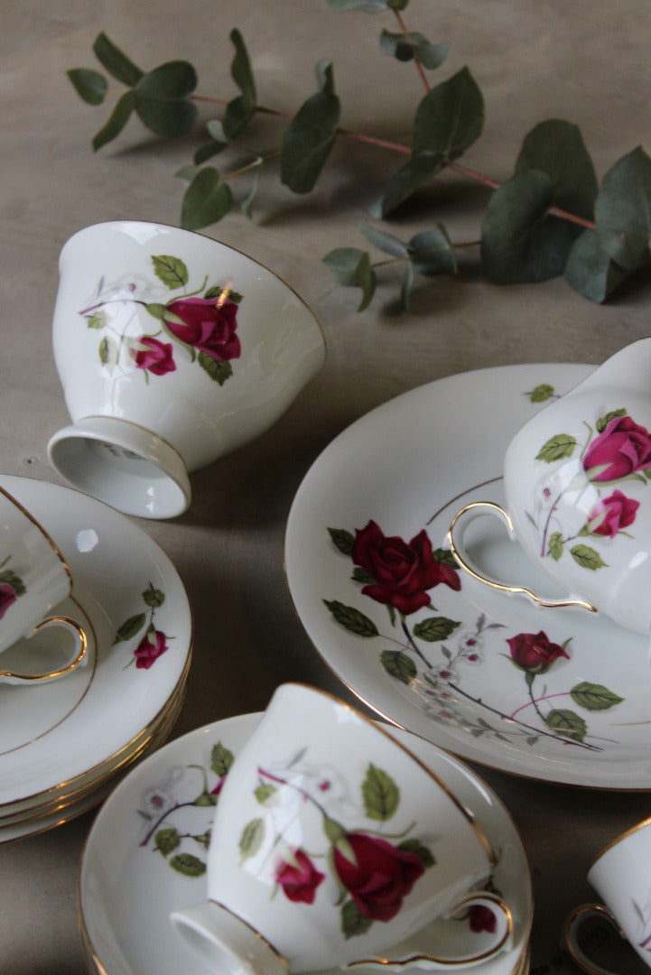 Winter Rose Tea Service - Kernow Furniture