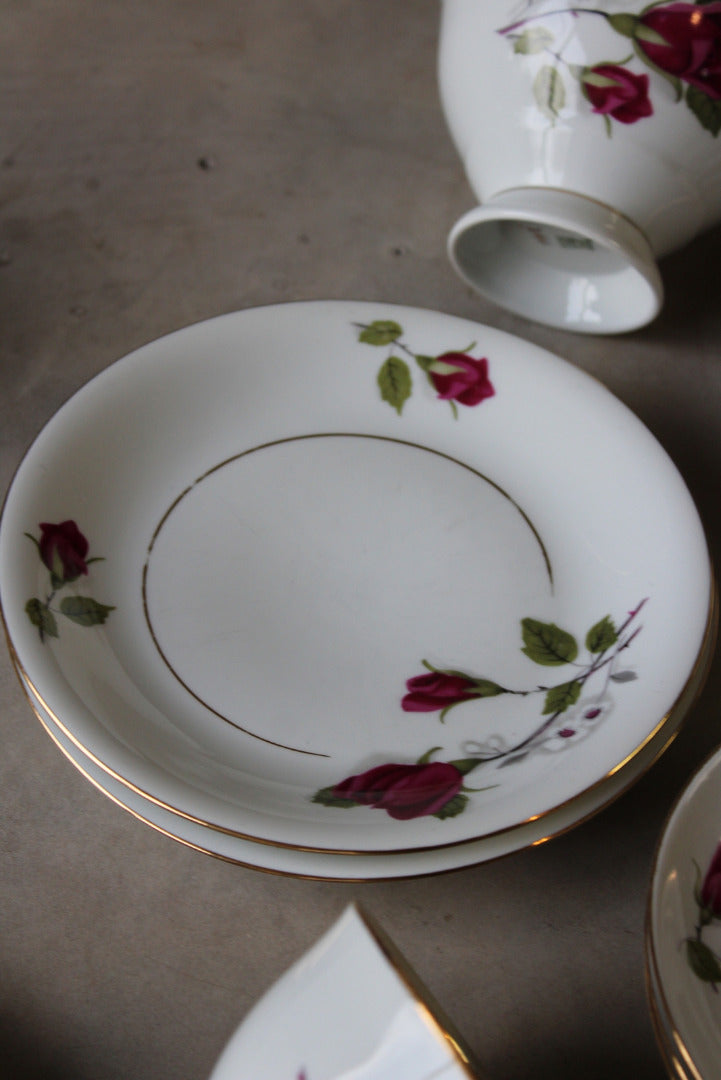 Winter Rose Tea Service - Kernow Furniture