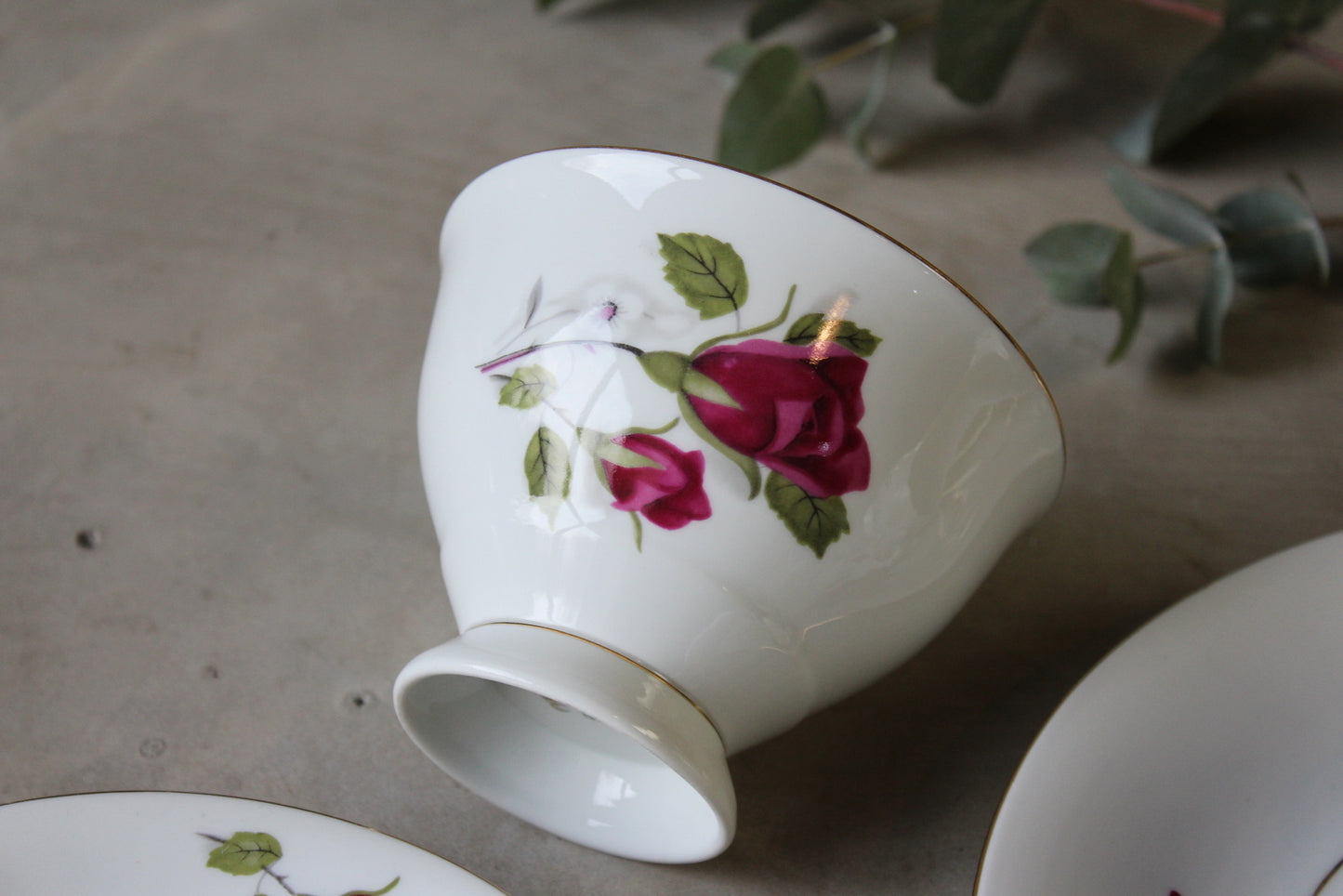 Winter Rose Tea Service - Kernow Furniture