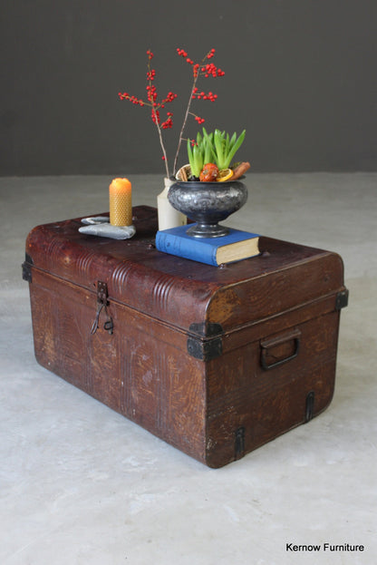 Vintage Tin Trunk - Kernow Furniture