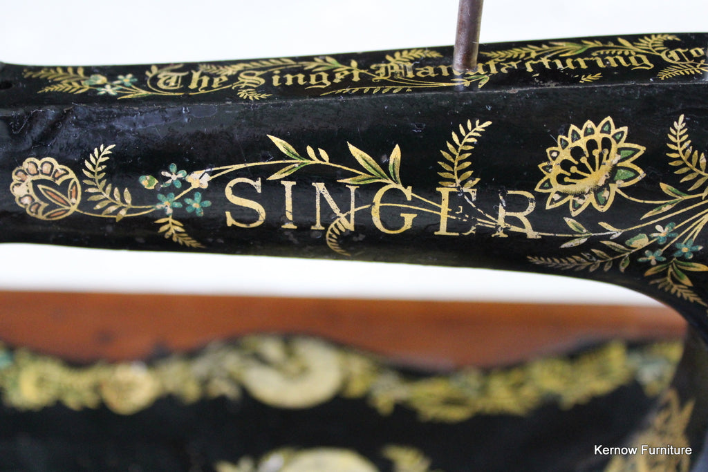 Singer Fiddle Base Sewing Machine - Kernow Furniture