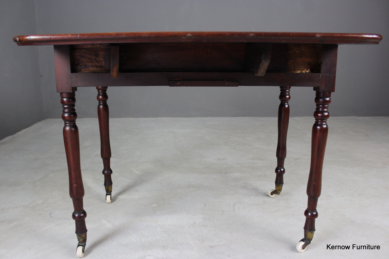 Victorian Mahogany Pembroke Table - Kernow Furniture