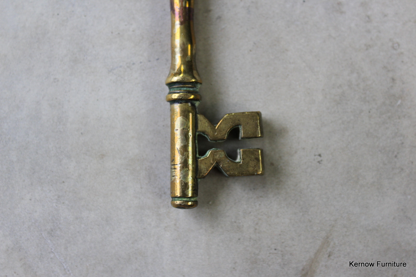 Large Brass Key - Kernow Furniture