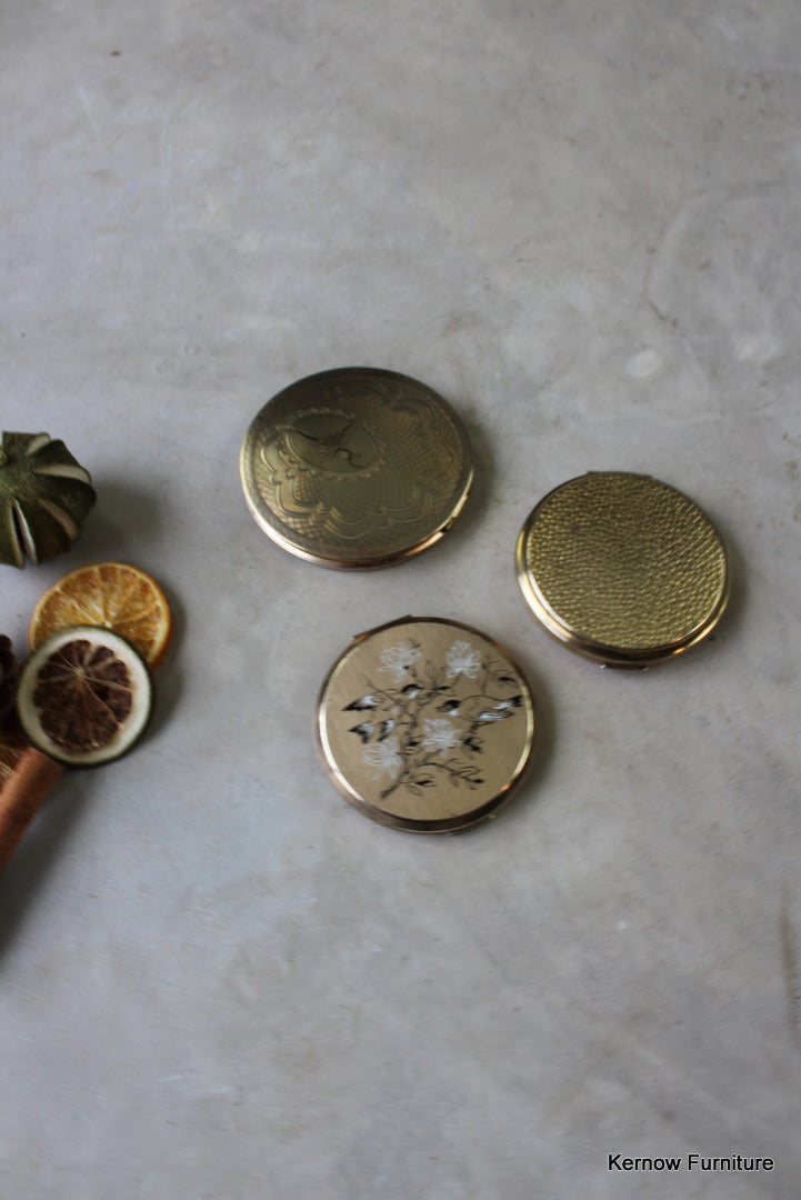 Vintage Powder Compacts - Kernow Furniture