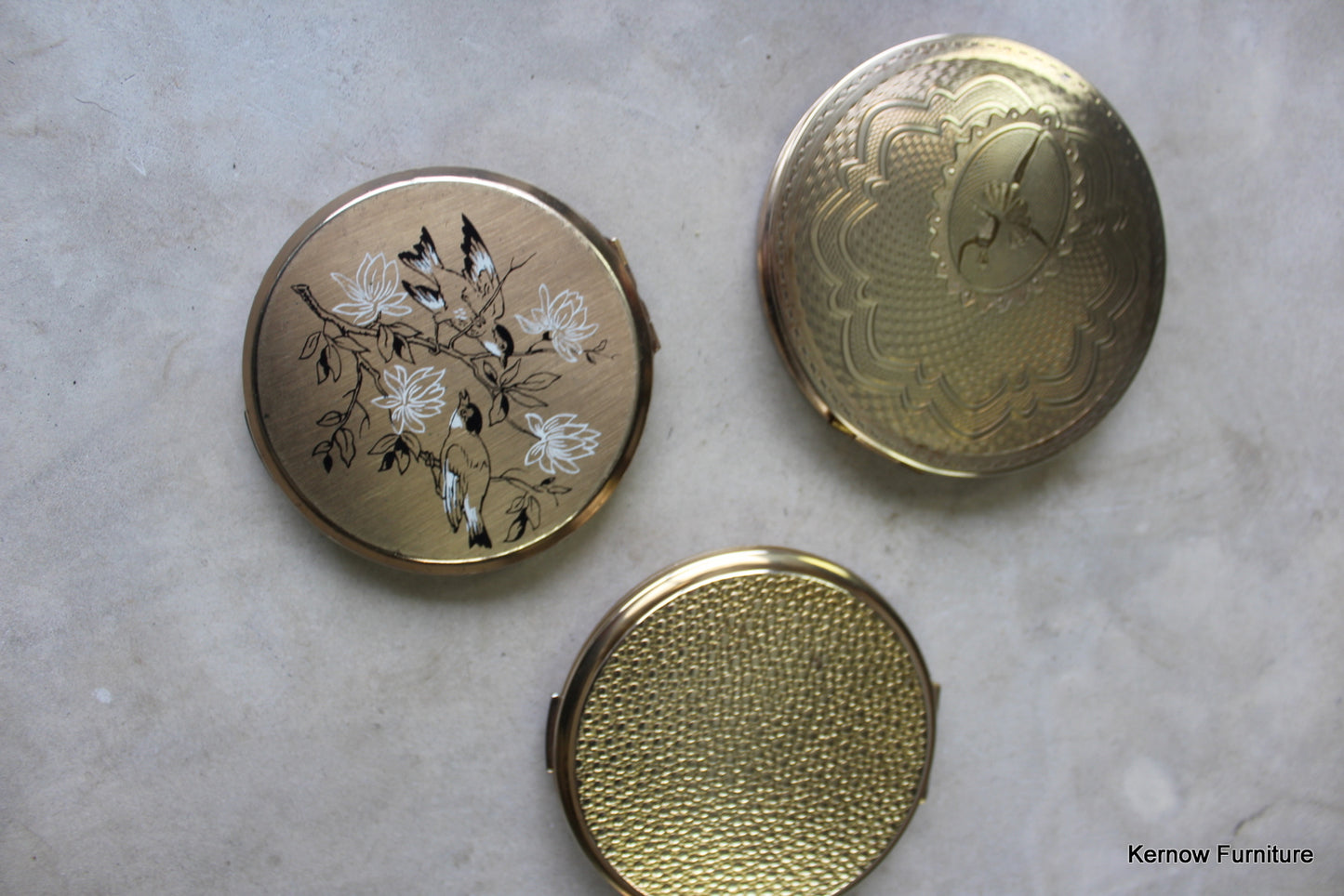 Vintage Powder Compacts - Kernow Furniture