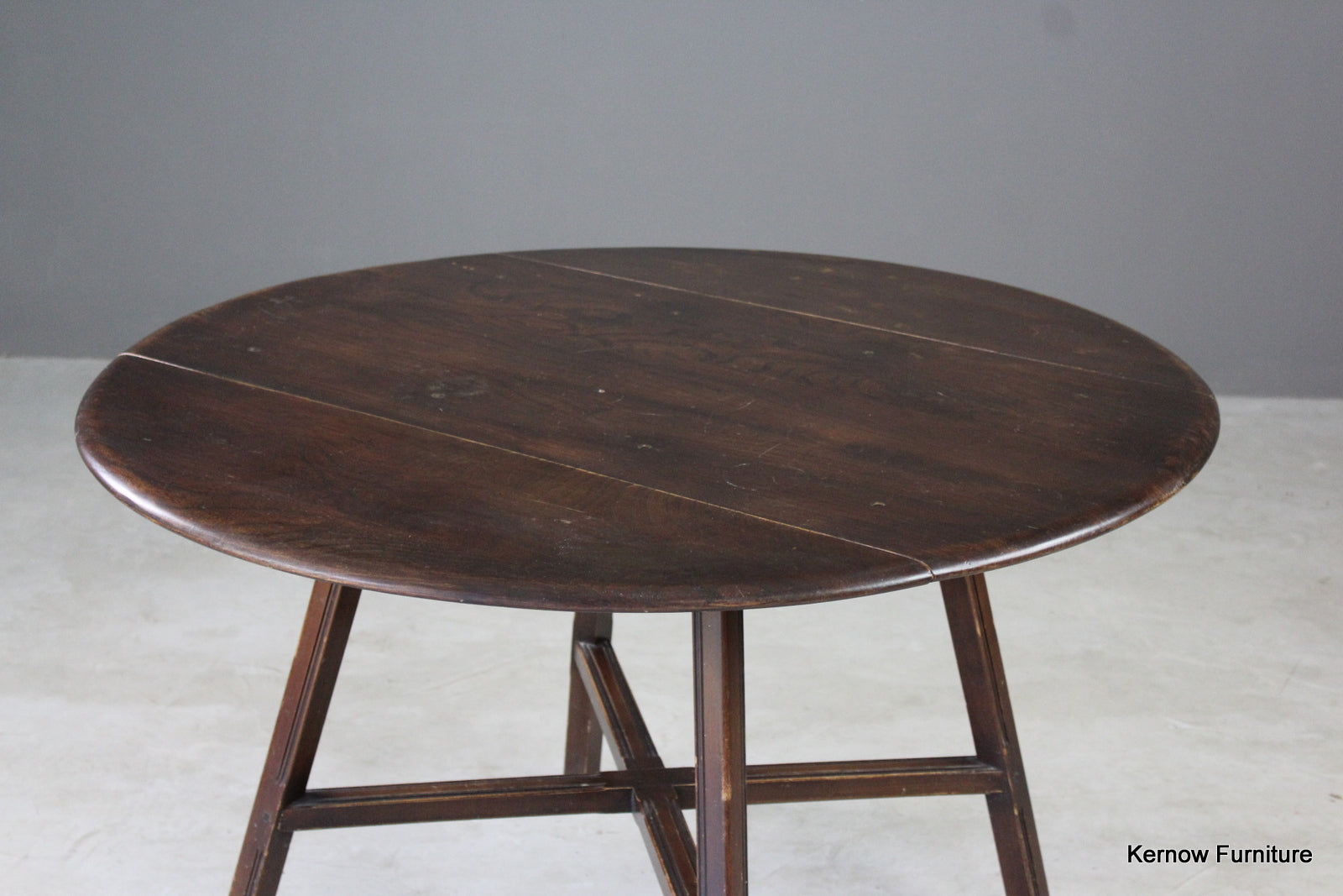 Ercol Drop Leaf Dining Table - Kernow Furniture