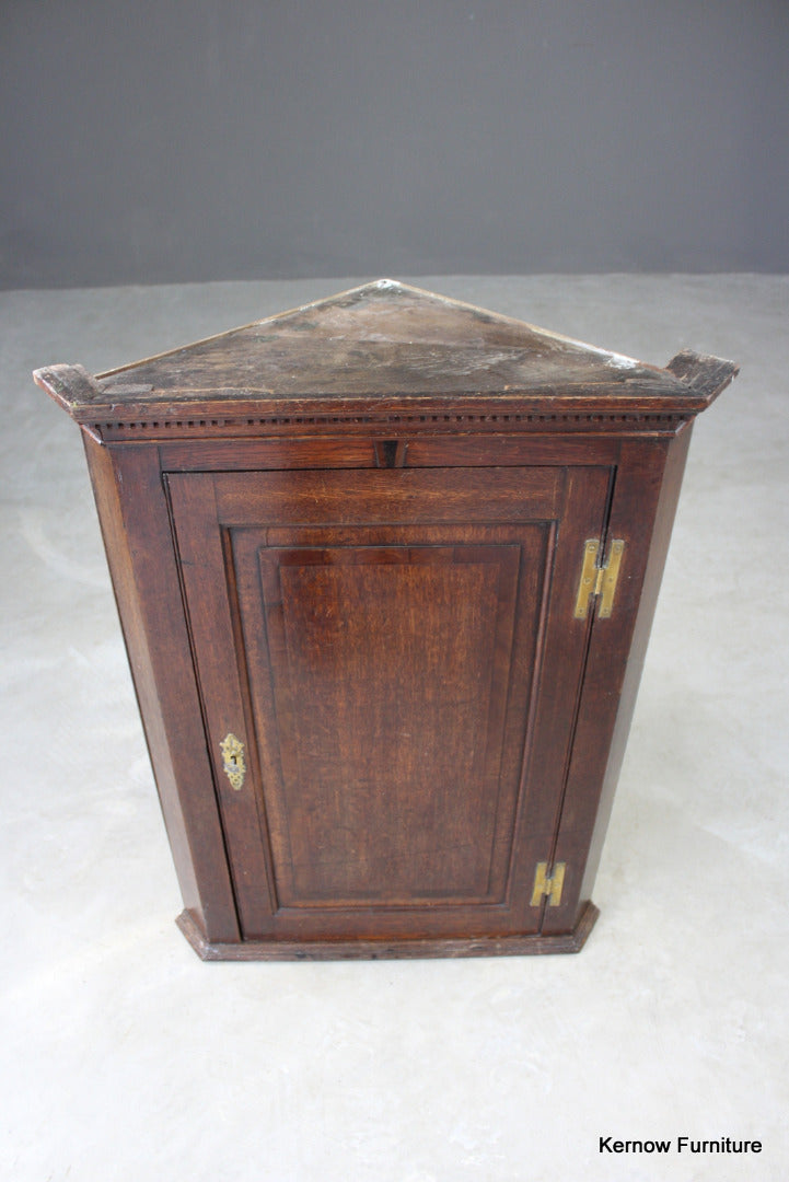 Antique Oak Corner Cupboard - Kernow Furniture