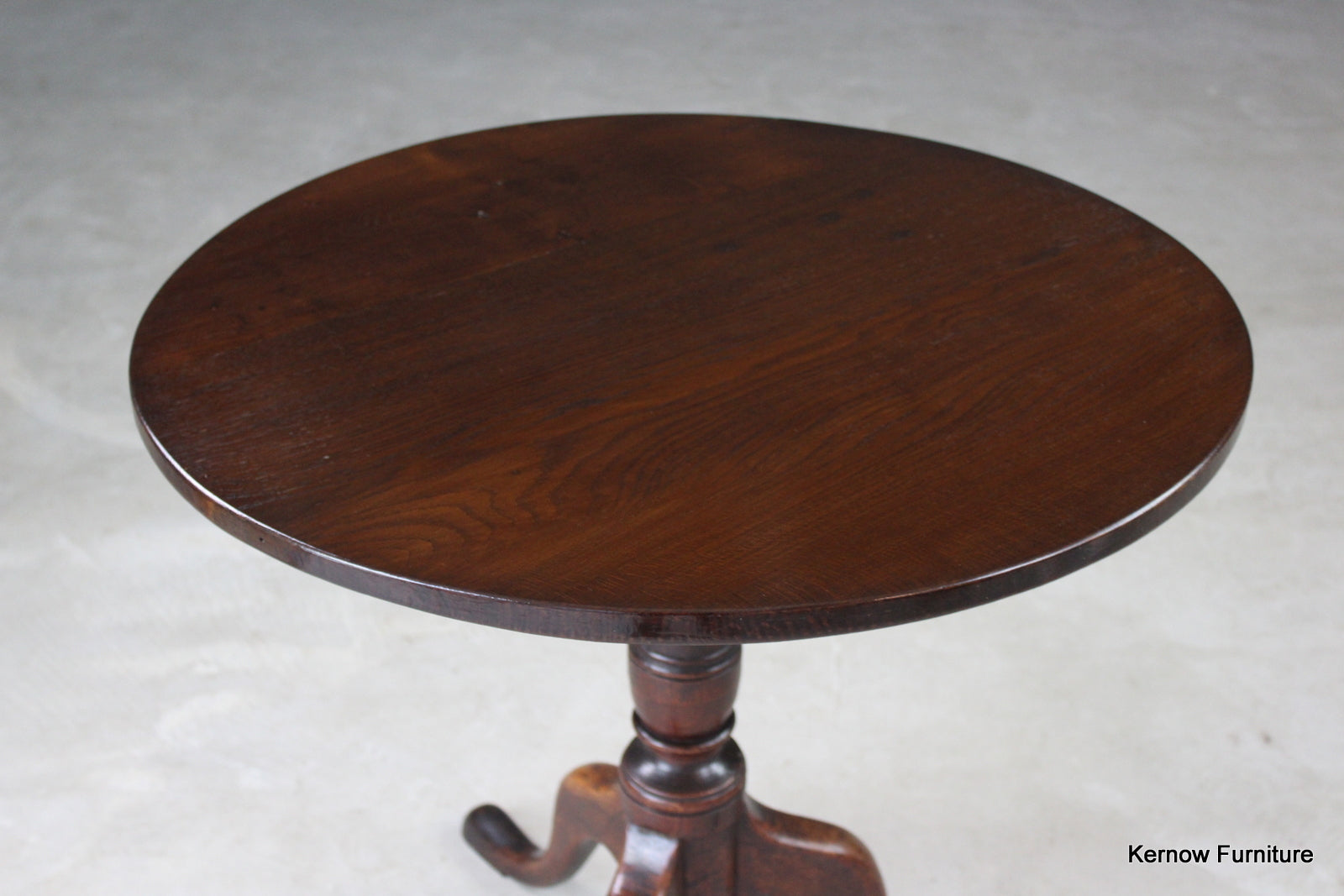 Georgian Oak Round Snap Top Table - Kernow Furniture