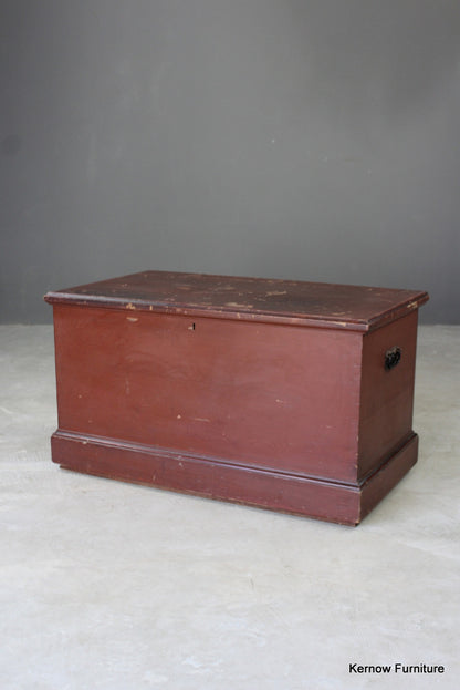 Pine Hinged Trunk - Kernow Furniture