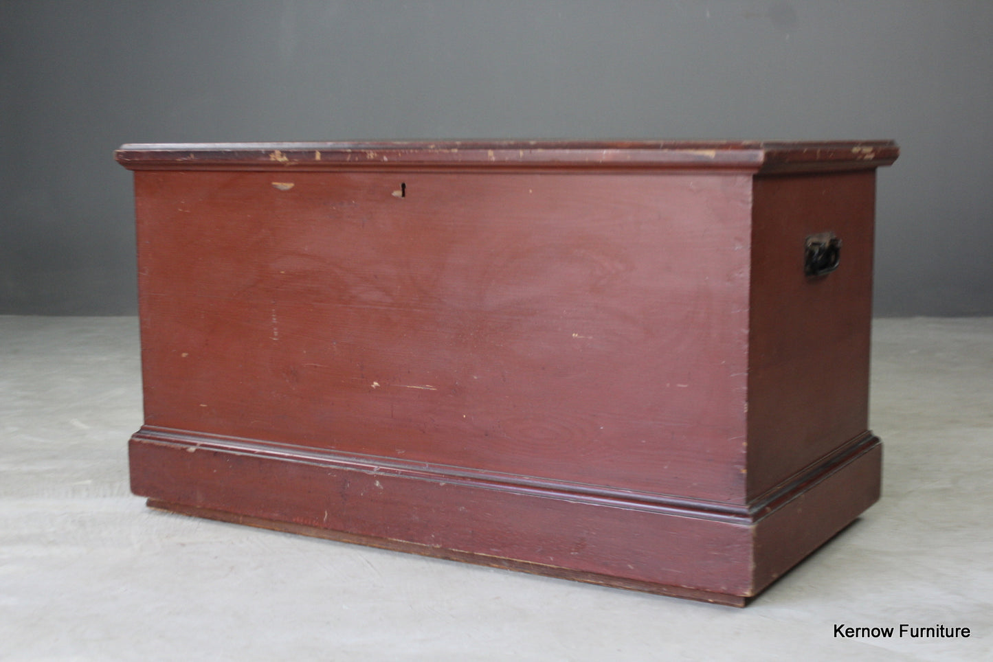 Pine Hinged Trunk - Kernow Furniture