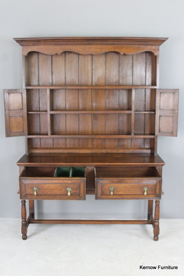 Traditional Dark Oak Dresser - Kernow Furniture