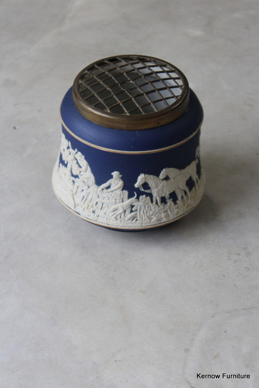 Adams Tunstall Flower Posy - Kernow Furniture