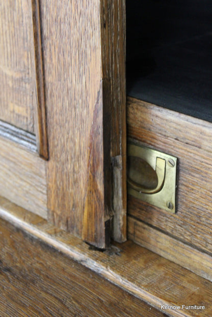 Early 20th Century Oak Cupboard - Kernow Furniture