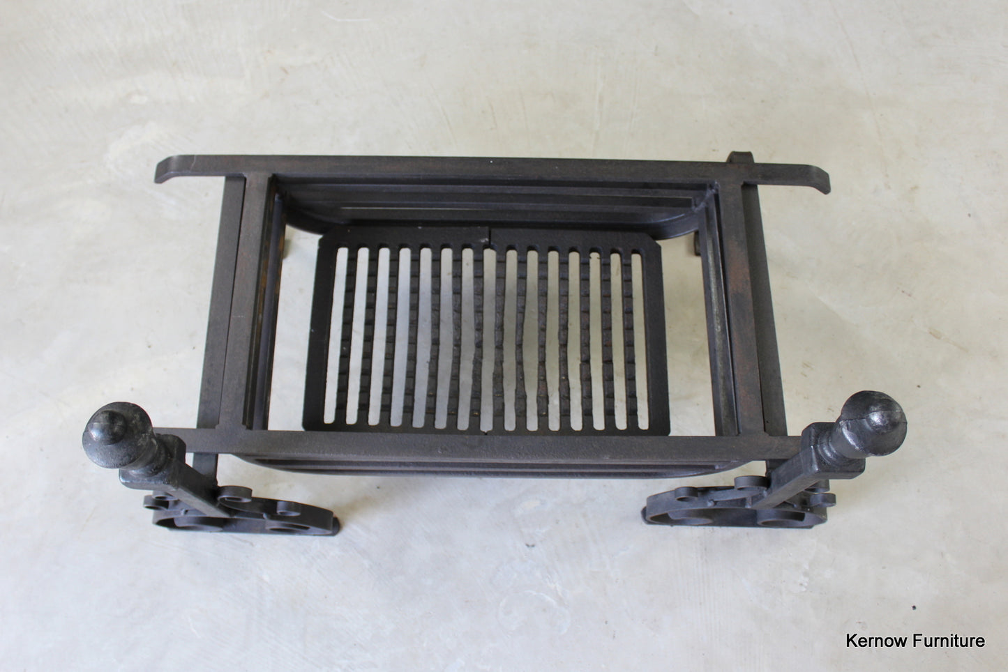 Large Antique Style Cast Iron Fire Grate - Kernow Furniture