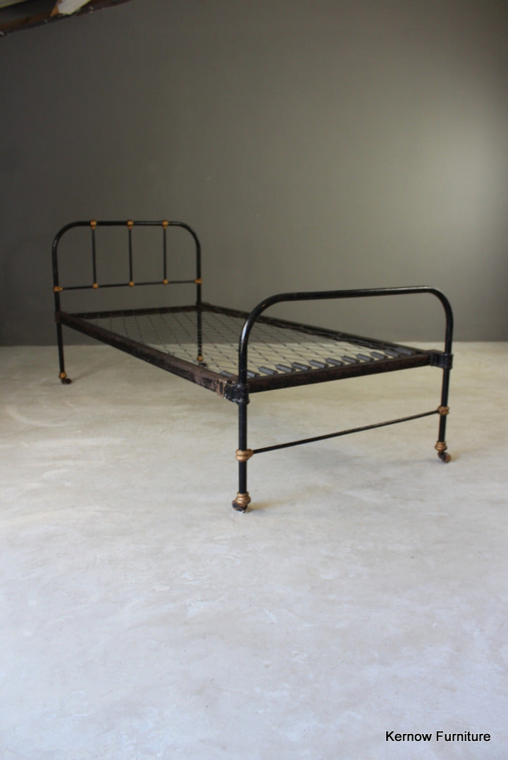 Victorian Single Bed - Kernow Furniture