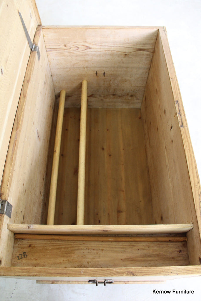 Antique Pine Hinged Lid Box - Kernow Furniture