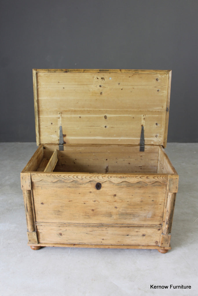 Antique Pine Hinged Lid Box - Kernow Furniture