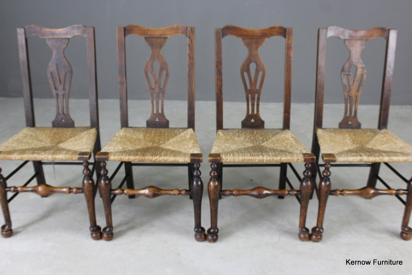 Set 4 Antqiue Elm & Oak Rush Dining Chairs - Kernow Furniture