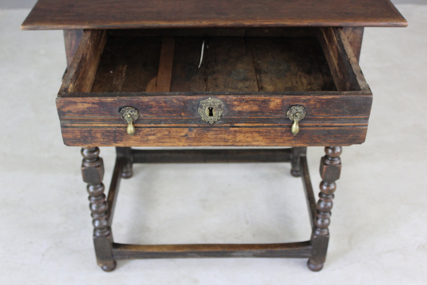 Rustic Oak Side Table - Kernow Furniture