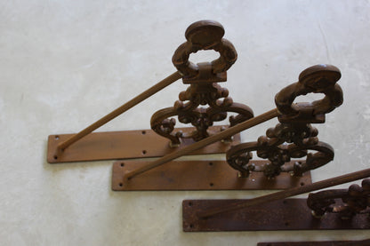 Ornate Cast Iron Wall Brackets - Kernow Furniture