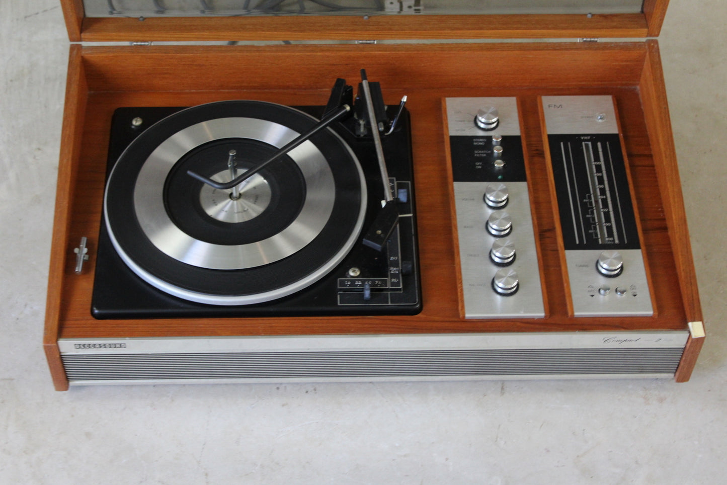 Decca Sound Compact 2 Record Player - Kernow Furniture