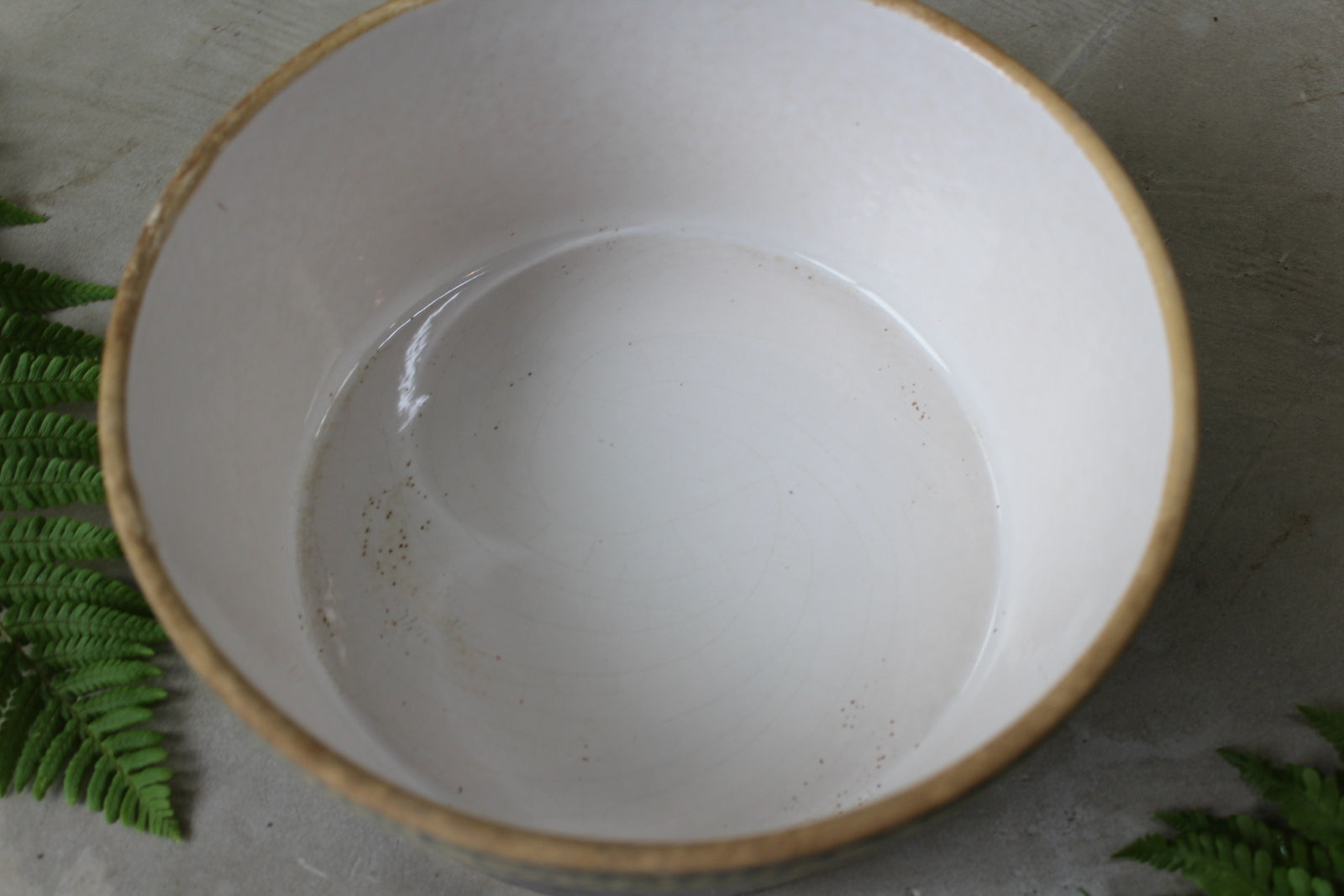 Single Stoneware Salad Bowl - Kernow Furniture