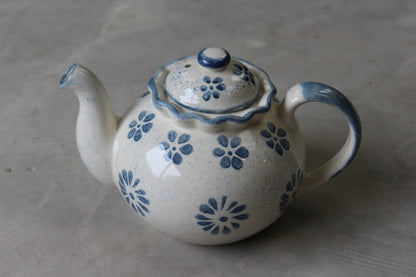 Presingoll Cornish Pottery Tea Pot - Kernow Furniture