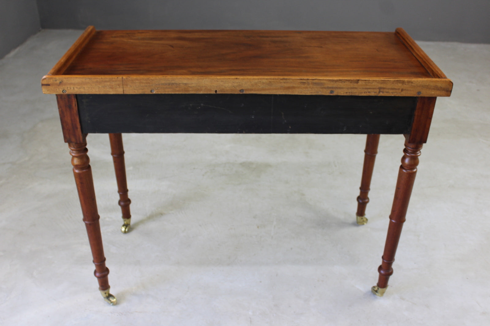 Victorian Mahogany Side Table - Kernow Furniture