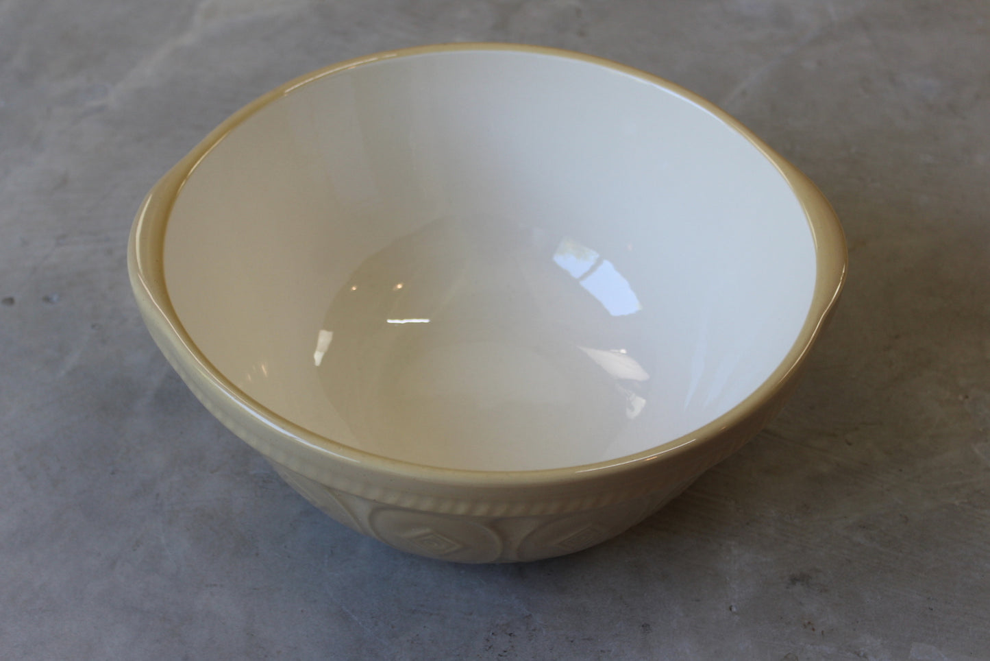 Traditional Style Mixing Bowl - Kernow Furniture