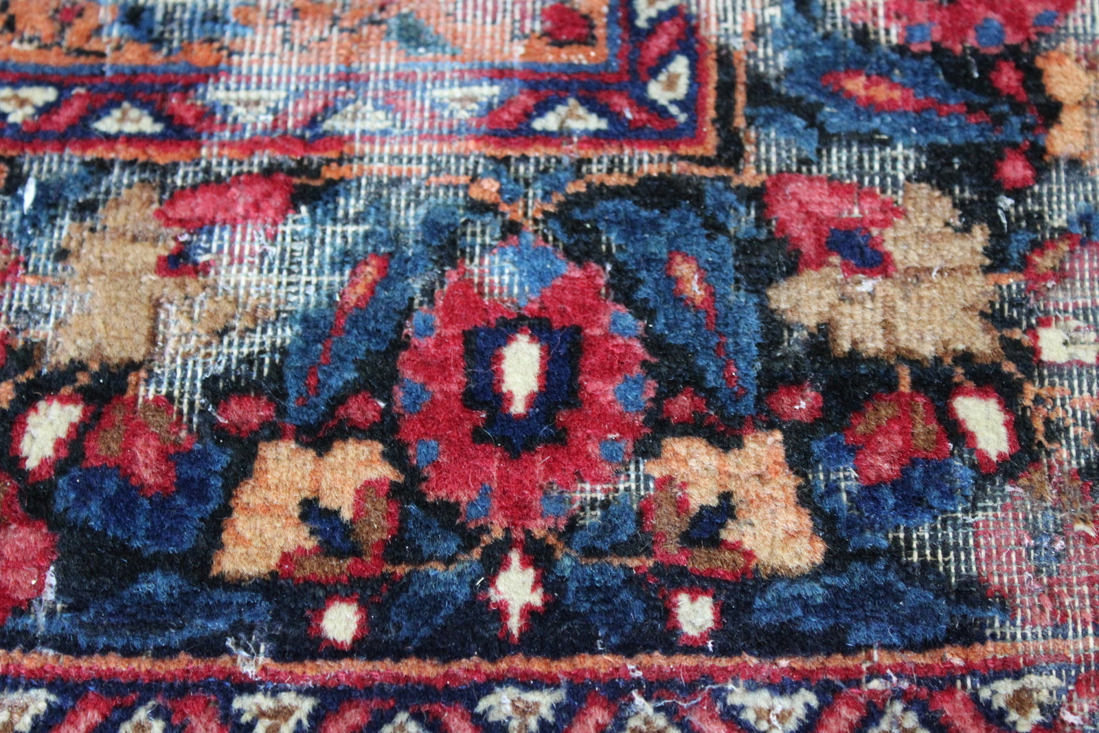 Meshad Rug - Kernow Furniture