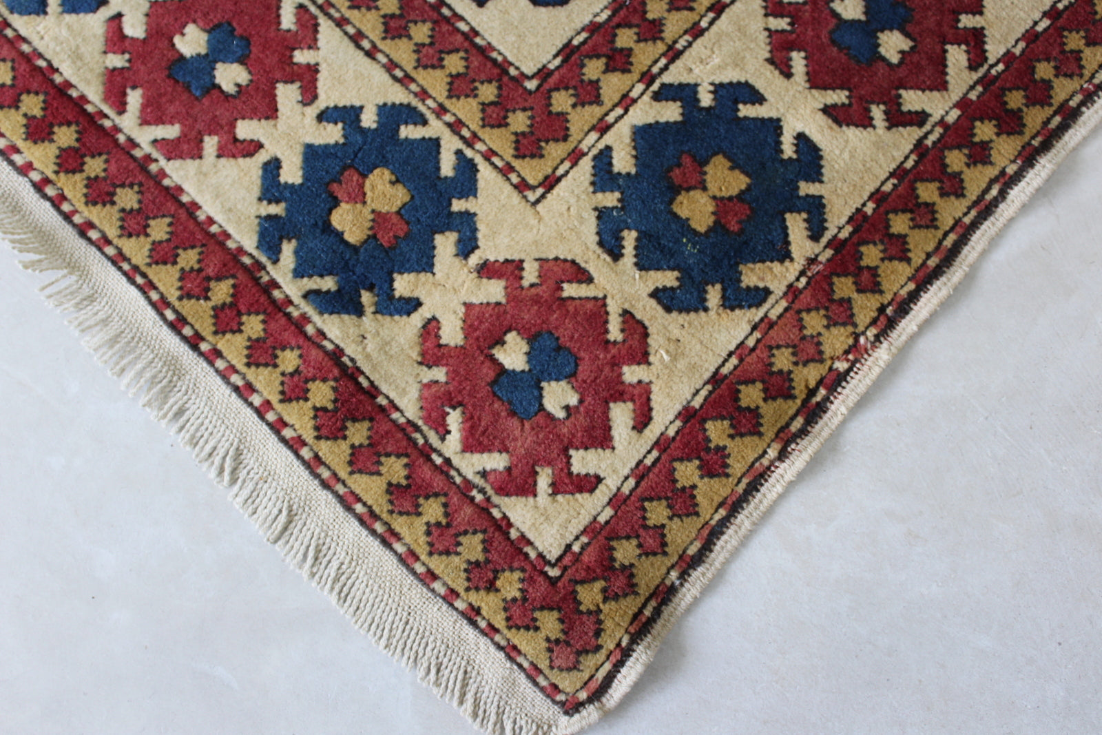 Large Turkish Rug - Kernow Furniture