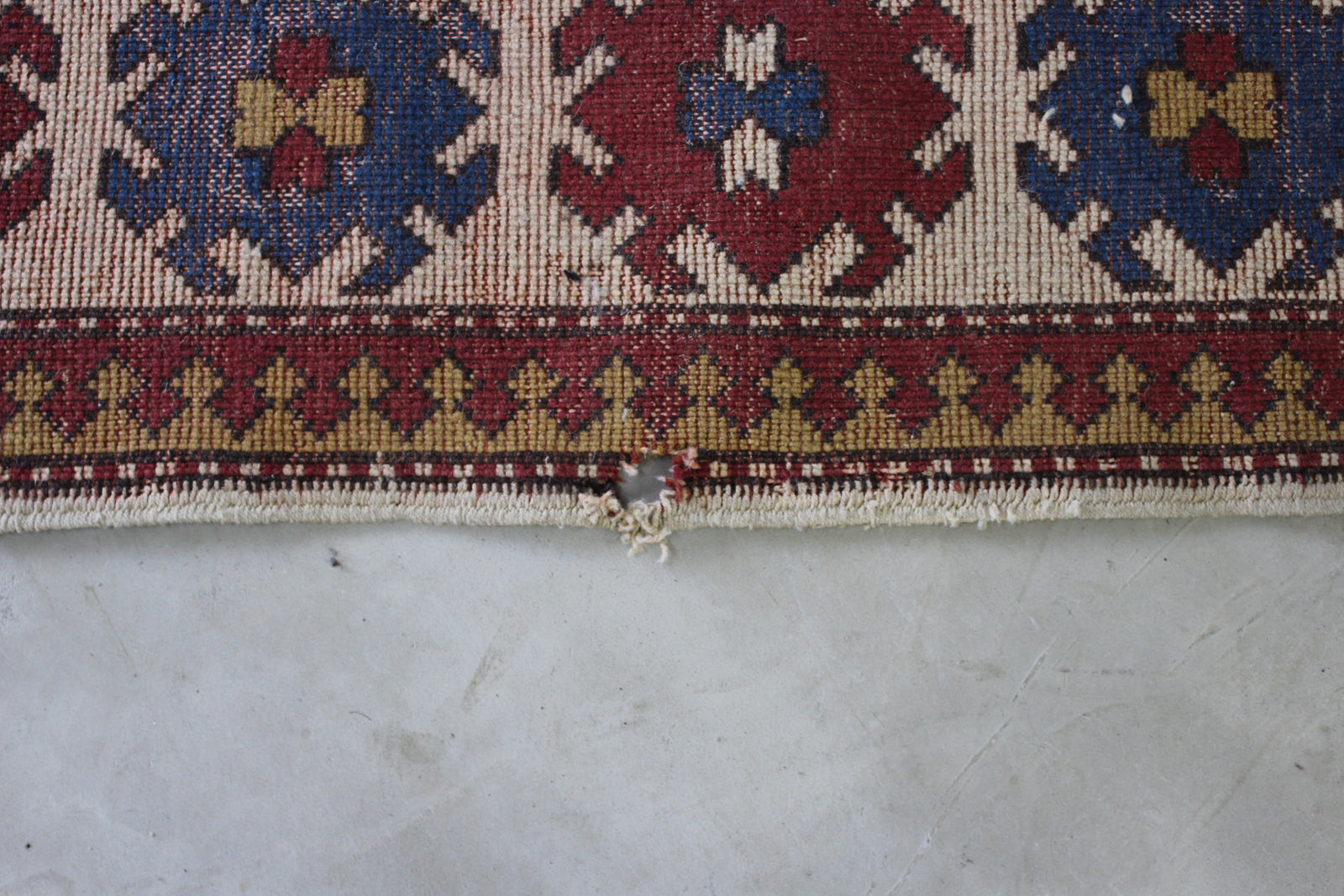 Large Turkish Rug - Kernow Furniture