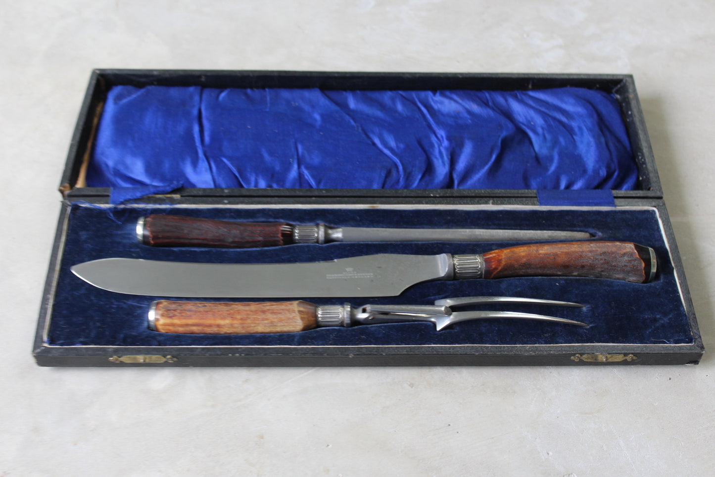 Alpha Harrison & Bros Howson Antler Carving Set - Kernow Furniture