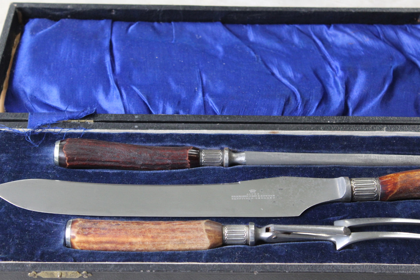 Alpha Harrison & Bros Howson Antler Carving Set - Kernow Furniture