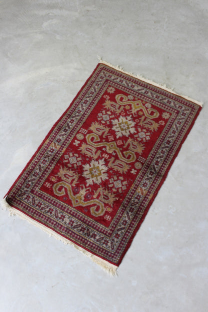 Indian Red Rug - Kernow Furniture