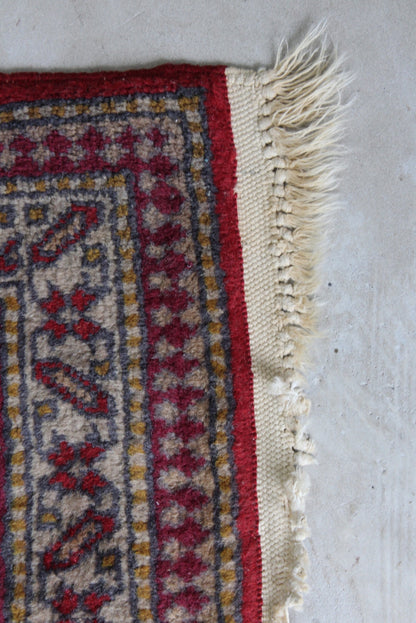 Indian Red Rug - Kernow Furniture