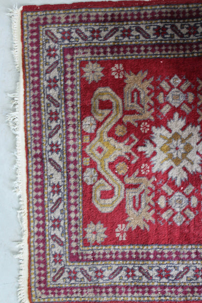 Indian Red Rug - Kernow Furniture