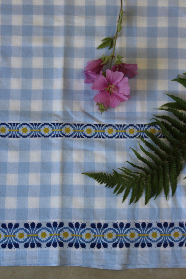 Vintage Scandi Style Tablecloth - Kernow Furniture