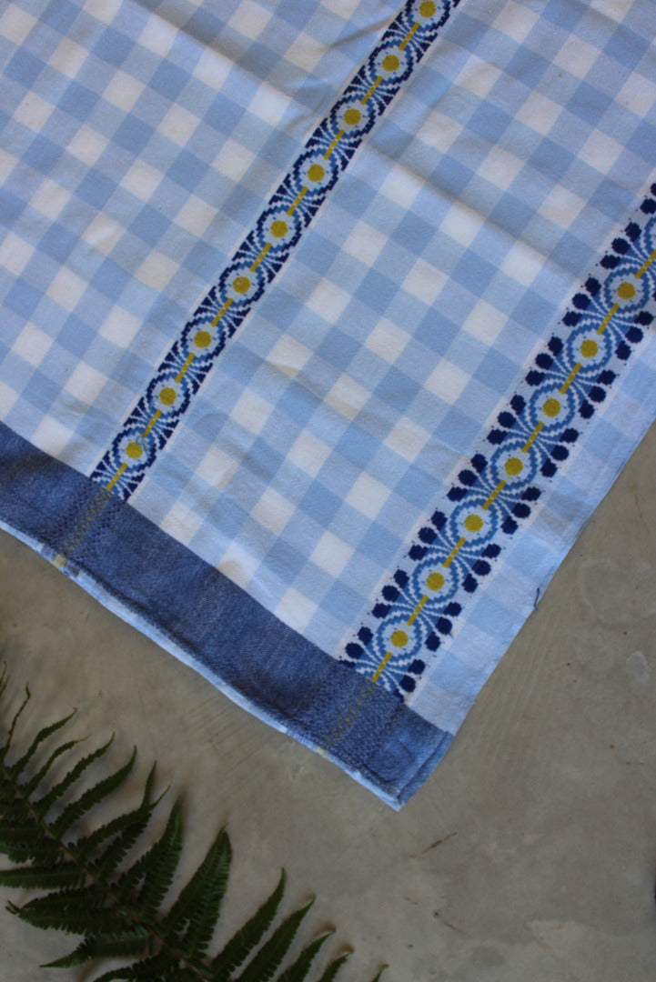 Vintage Scandi Style Tablecloth - Kernow Furniture