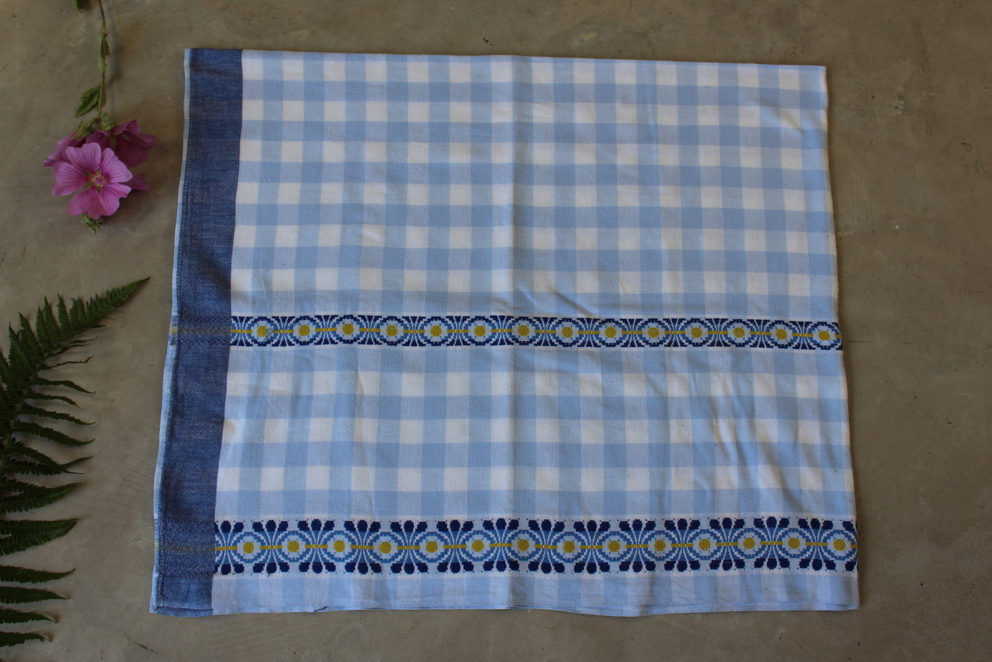 Vintage Scandi Style Tablecloth - Kernow Furniture