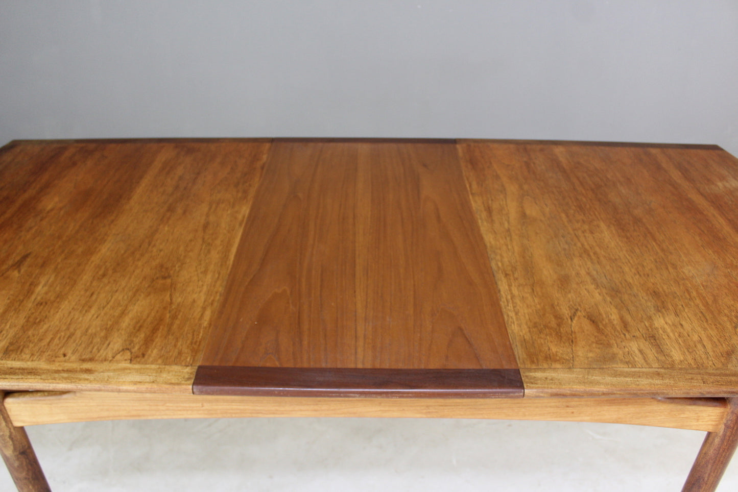 Retro G Plan Extending Dining Table - Kernow Furniture