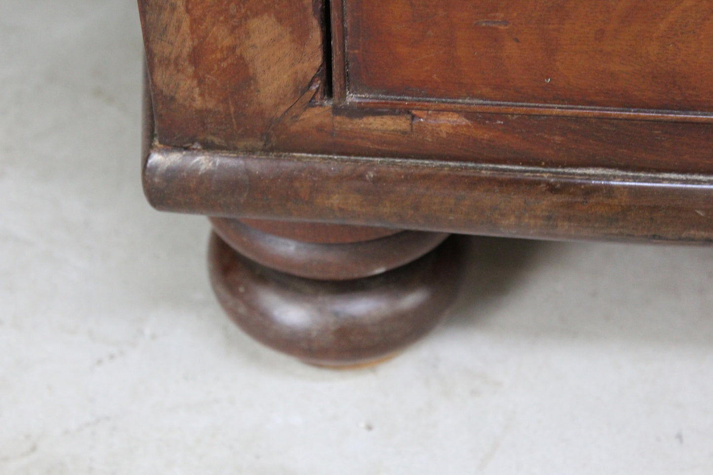 Victorian Bow Front Chest of Drawers - Kernow Furniture