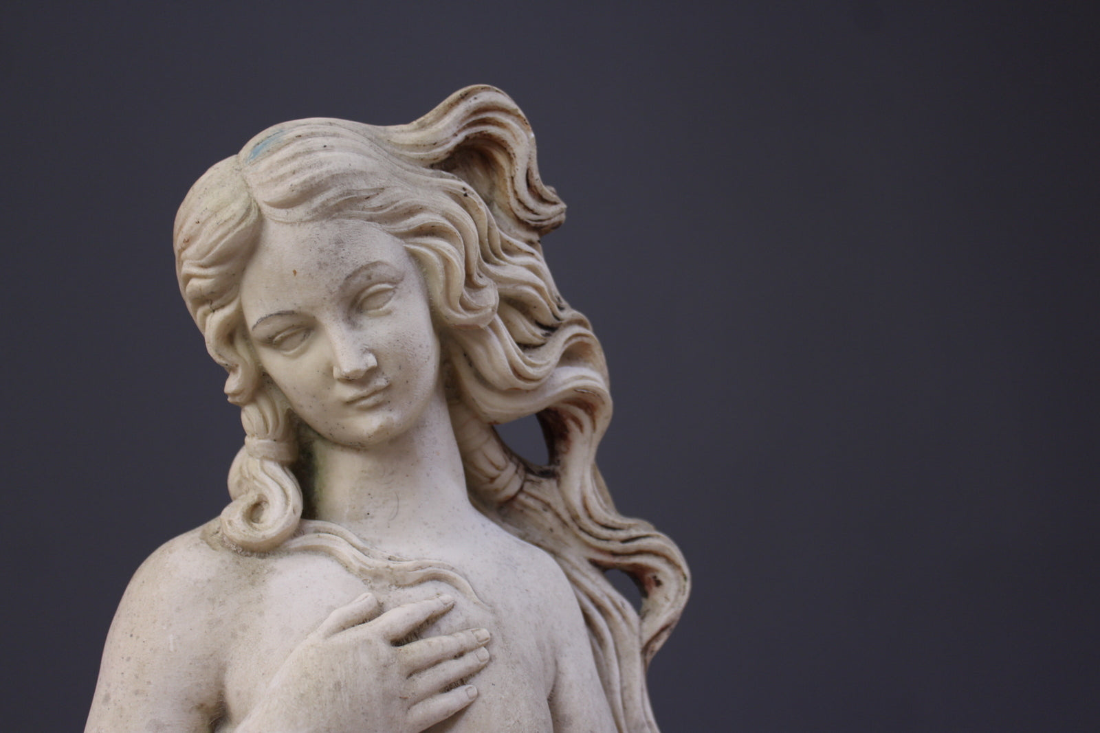 Venus Marble Resin Ornament - Kernow Furniture