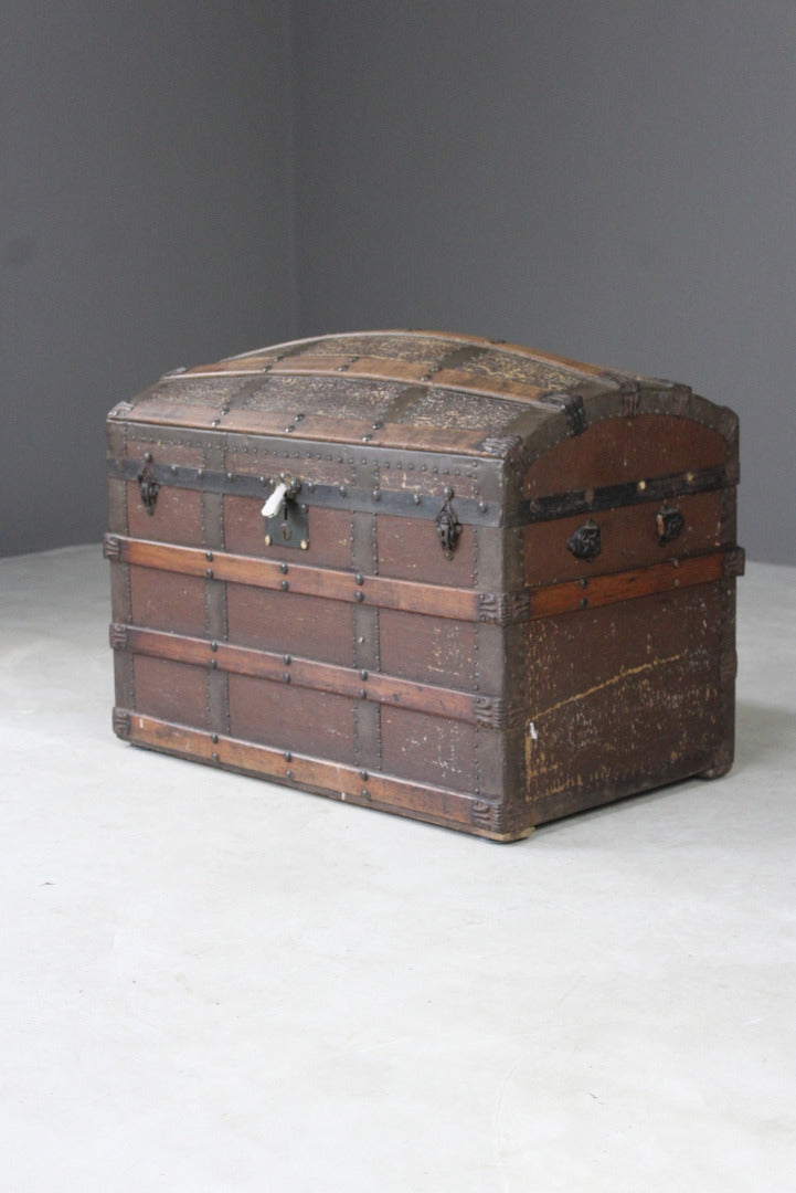 Large Vintage Dome Top Trunk - Kernow Furniture