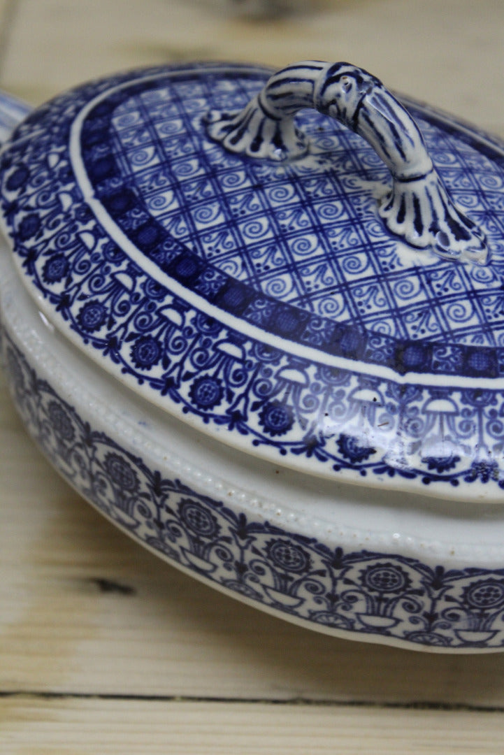 Victorian Blue & White Tureen - Kernow Furniture